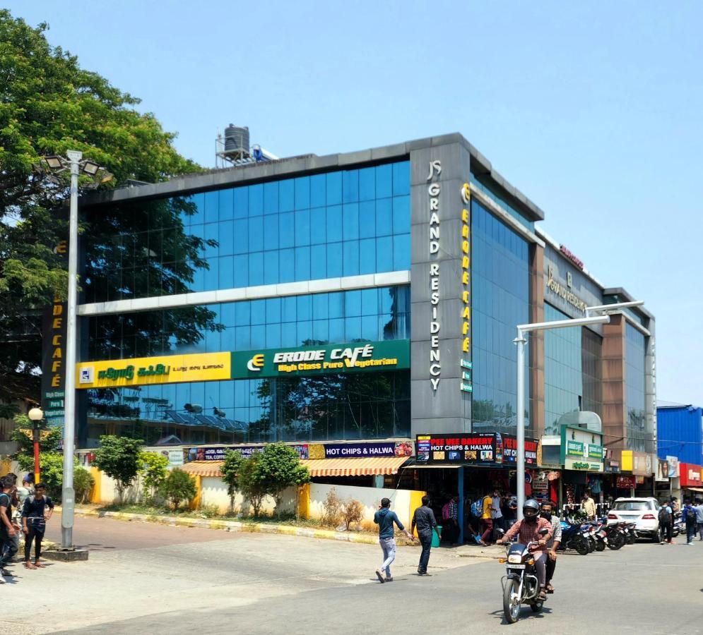 Js Grand Residency Hotel Palakkad Esterno foto